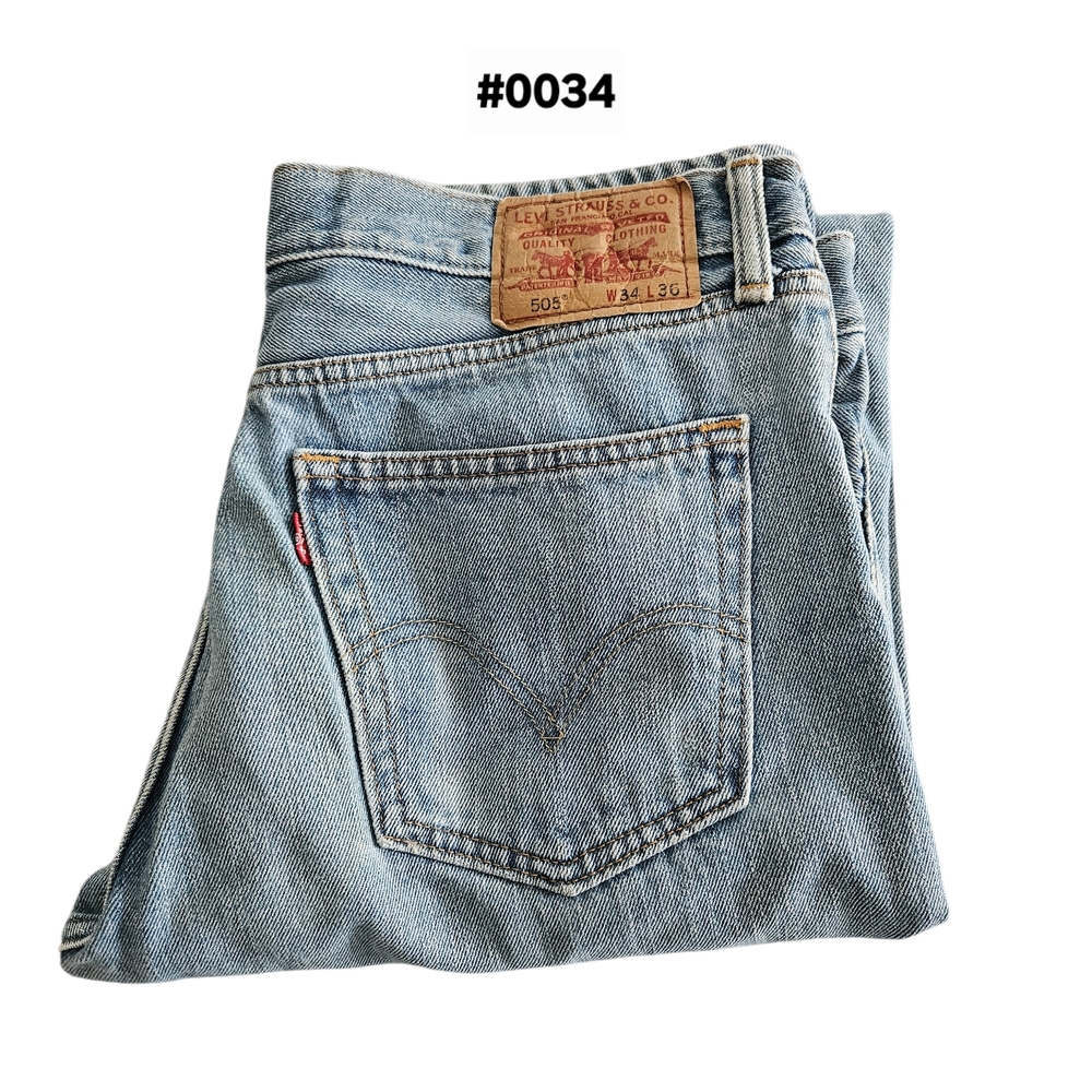 Levi's Men's Light Blue Straight Jeans